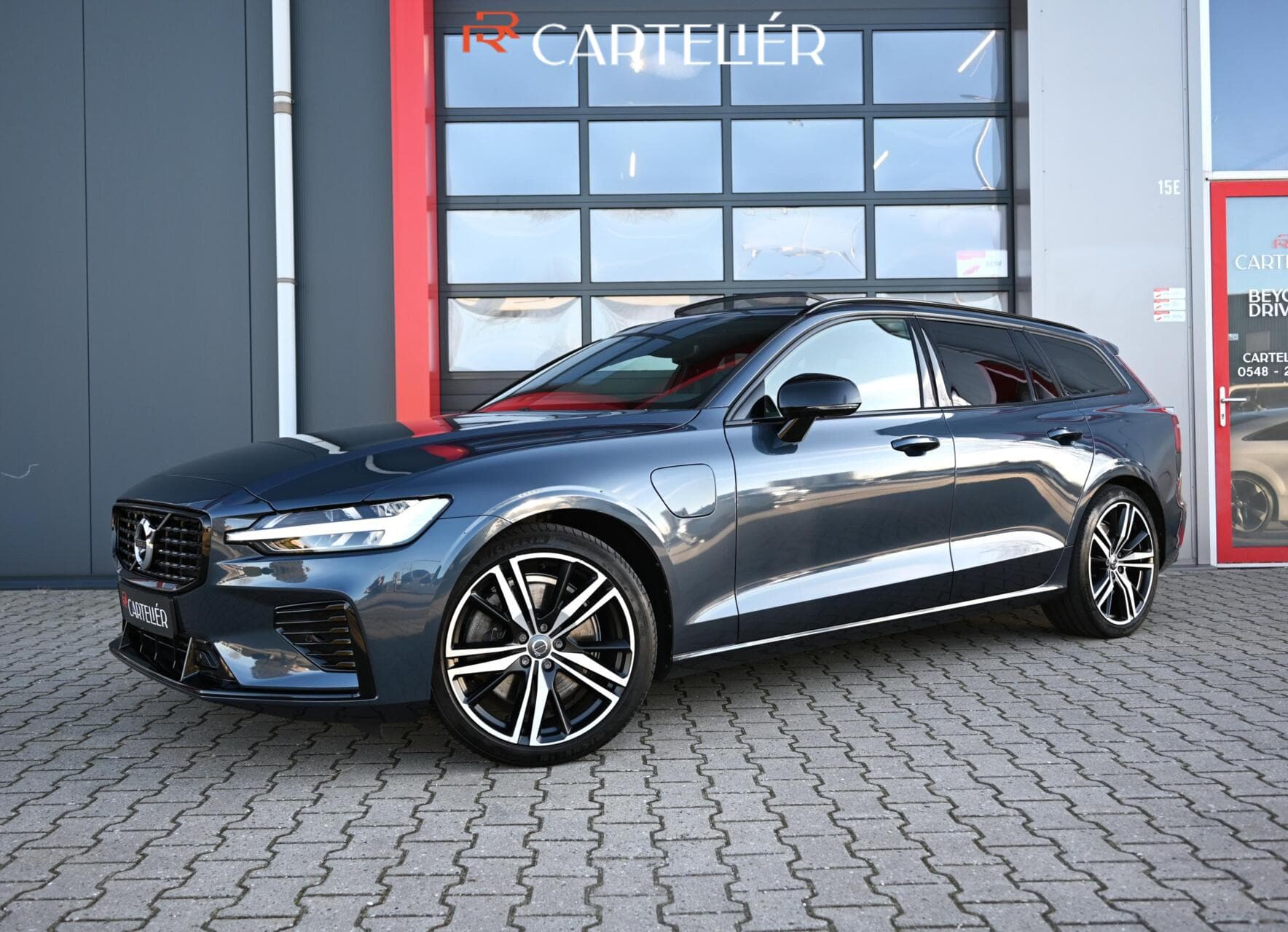 Volvo V60 Banner